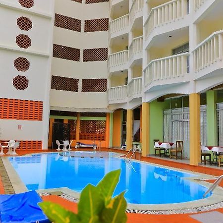 Midview Hotel Nyali Mombasa Luaran gambar